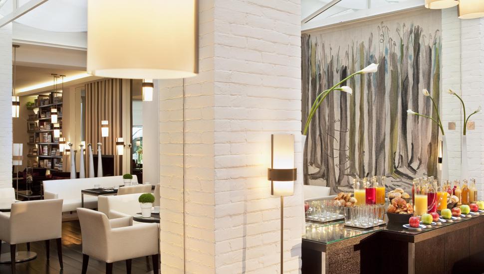Hôtel Le A **** - الإفطار